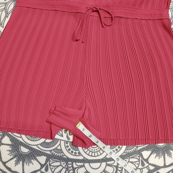 CLUB Monaco Viga Romper Size 4 - Picture 12 of 16